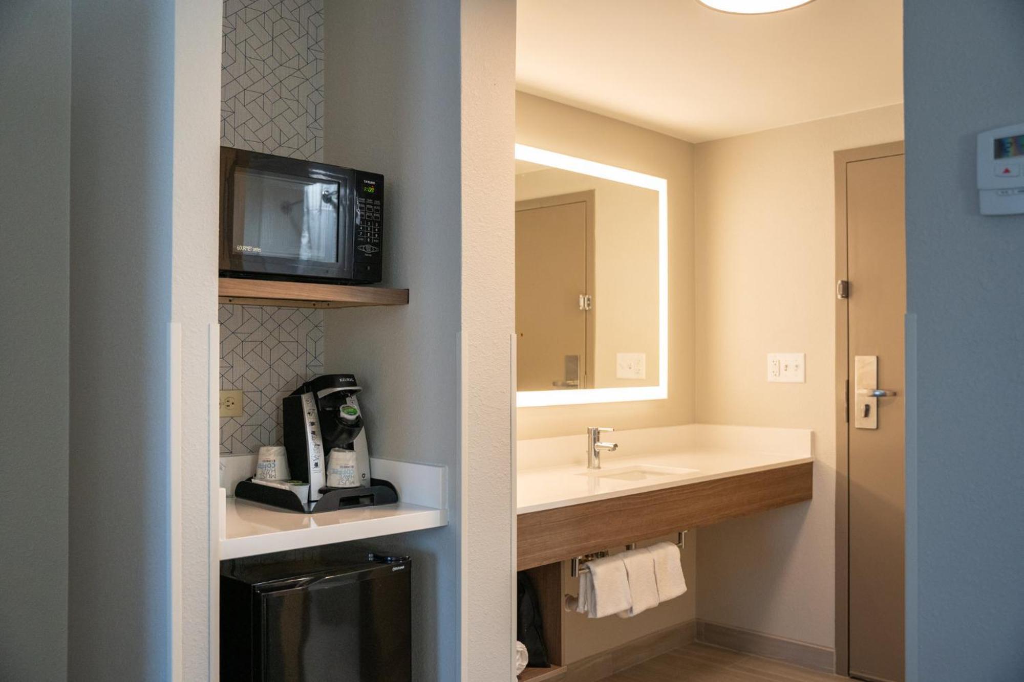 Holiday Inn Express Frazer - Malvern By Ihg Екстер'єр фото
