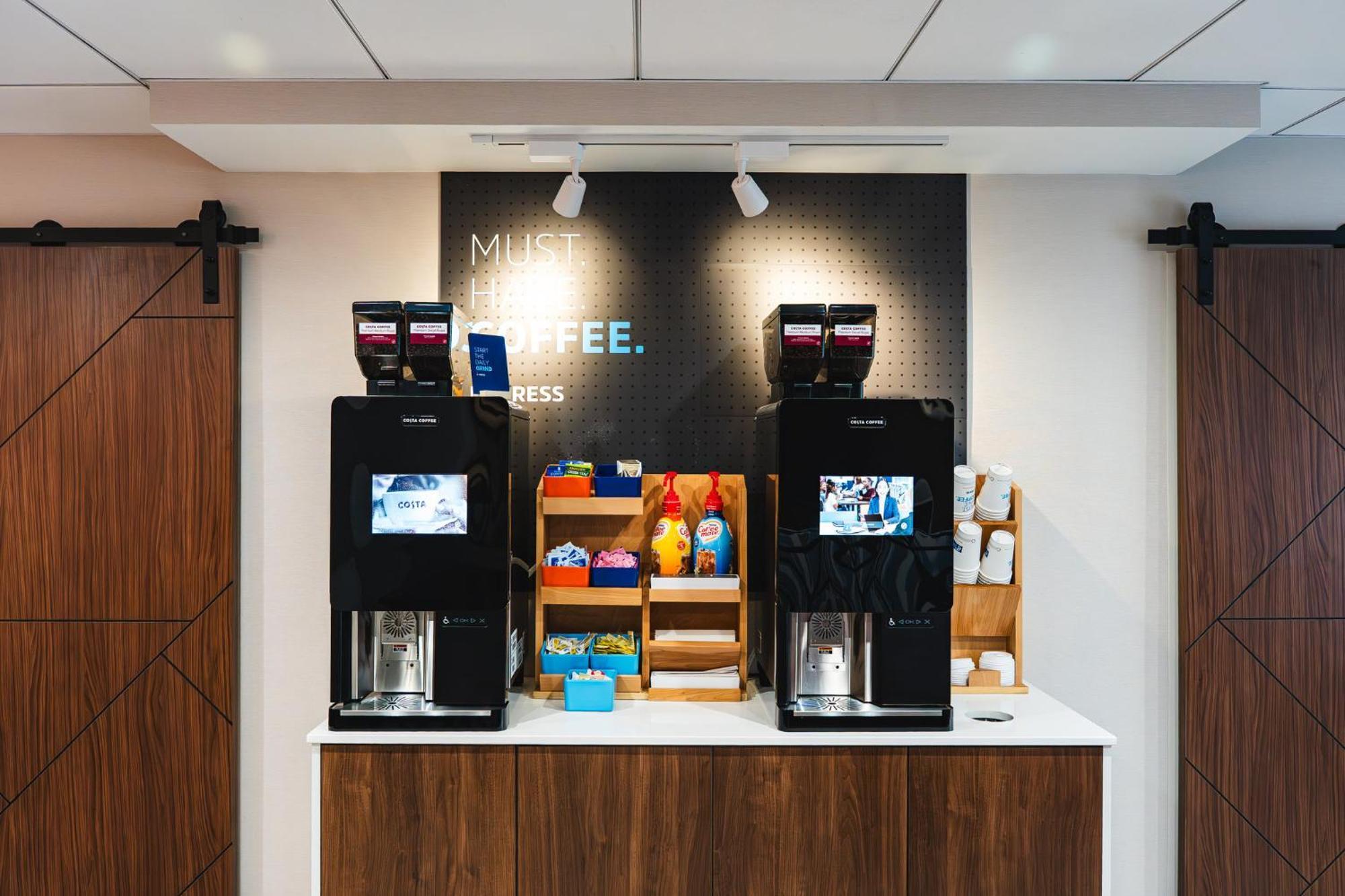 Holiday Inn Express Frazer - Malvern By Ihg Екстер'єр фото