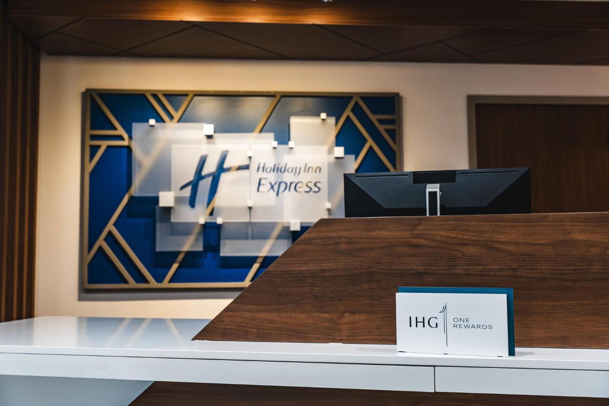 Holiday Inn Express Frazer - Malvern By Ihg Екстер'єр фото